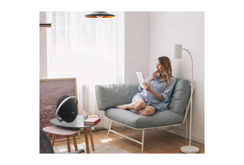 Harman Kardon Onyx Studio 8